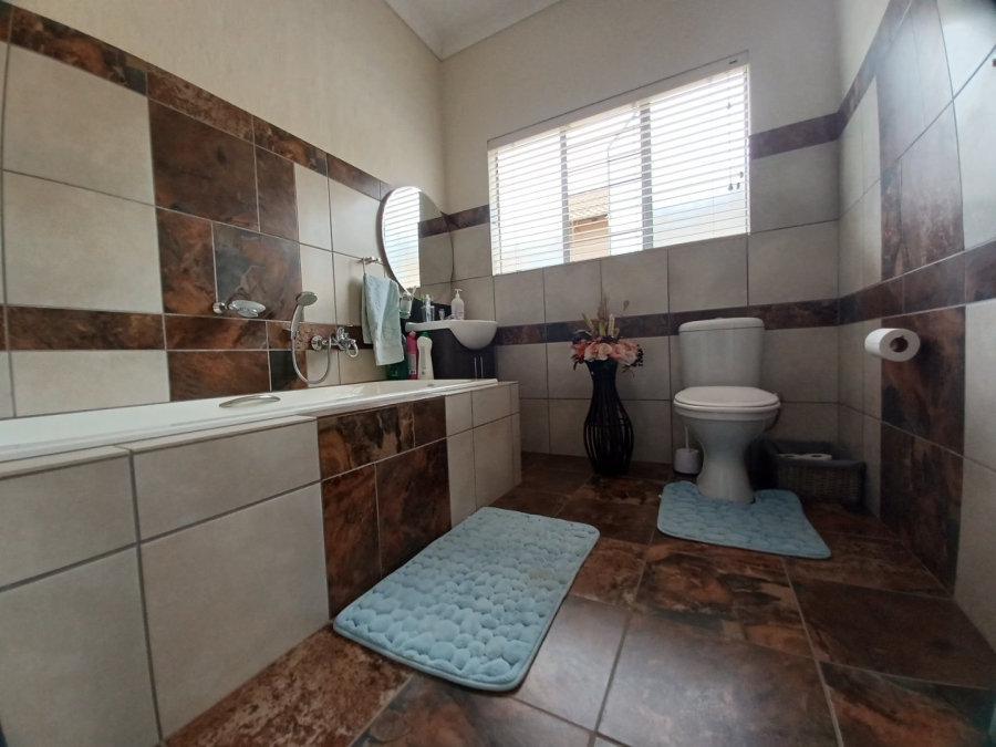 3 Bedroom Property for Sale in Wilkoppies North West